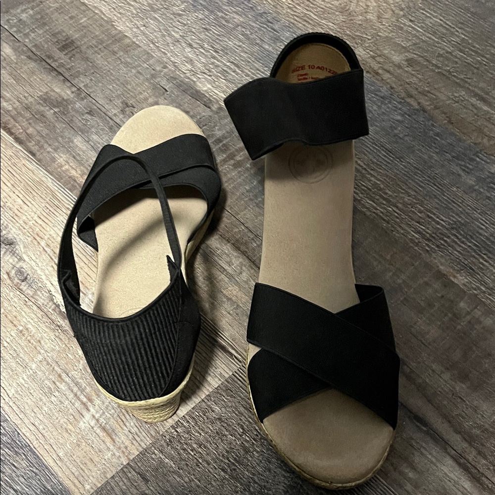 Black Women's Sandals